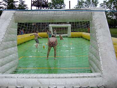 Wasserfußball in Roznov